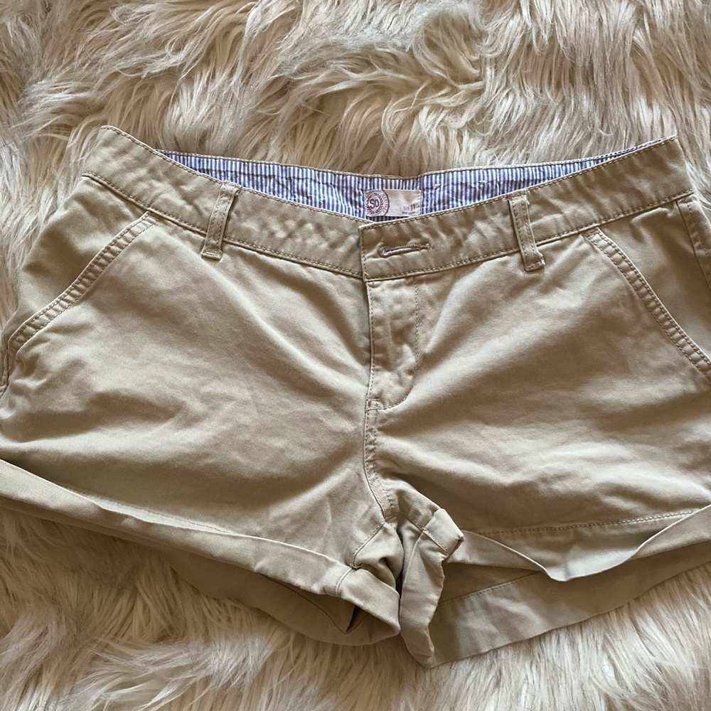 SO khaki shorts